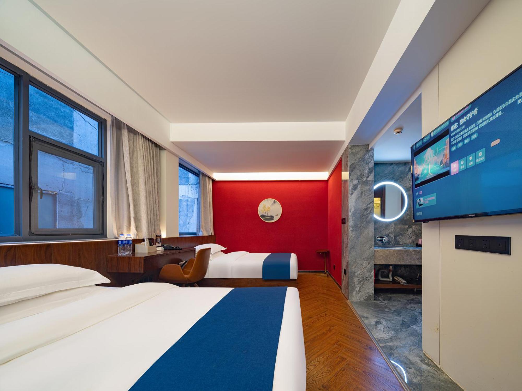 張家界武陵源北岸輕奢客棧 森林公園店 Hotel Zhangjiajie Buitenkant foto